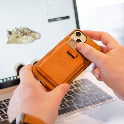 iPhone 14 Tech Pack